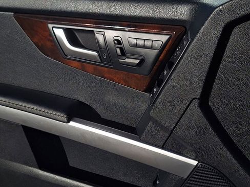 Used 2015 Mercedes-Benz GLK 350 GLK 350 image 9