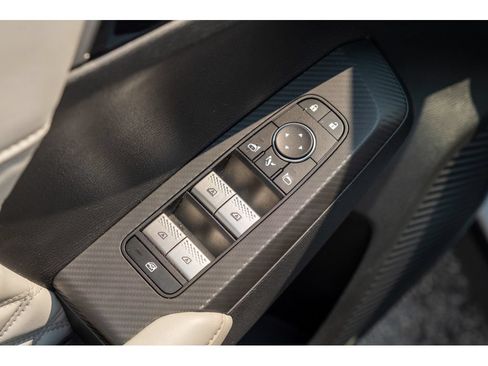 Used 2024 Mitsubishi Outlander SEL AWD/4WD image 14