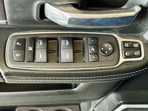 Used 2023 RAM 3500 Laramie AWD/4WD image 19