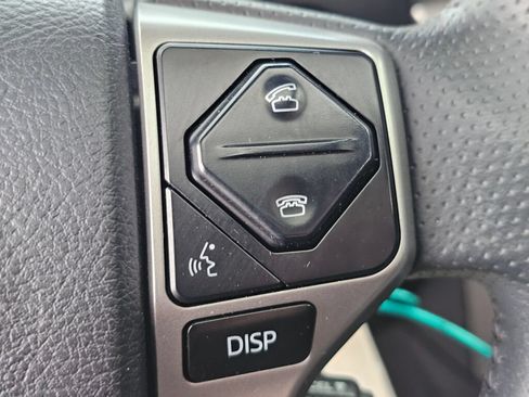 Used 2018 Toyota 4Runner SR5 Premium AWD/4WD image 29