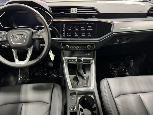 Certified 2025 Audi Q3 2.0T Premium AWD/4WD image 18