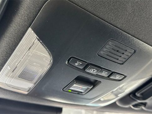 Used 2022 Toyota Corolla SE image 24