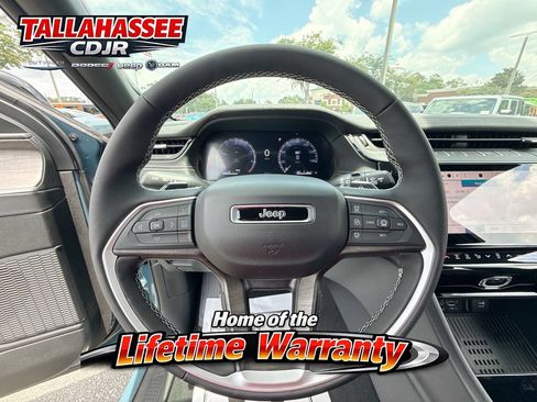 New 2026 Jeep Grand Cherokee L Limited RWD image 17
