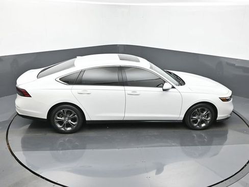 Used 2023 Honda Accord EX image 18