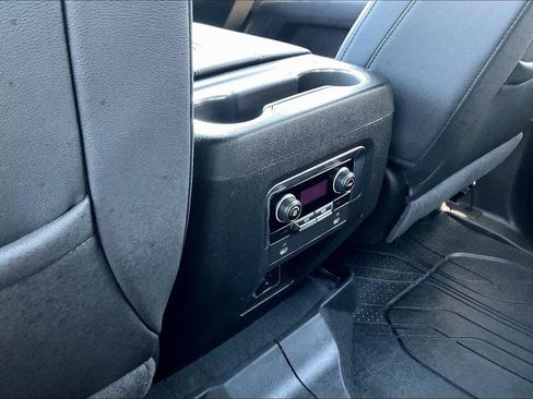 Used 2022 Chevrolet Tahoe LT AWD/4WD image 22