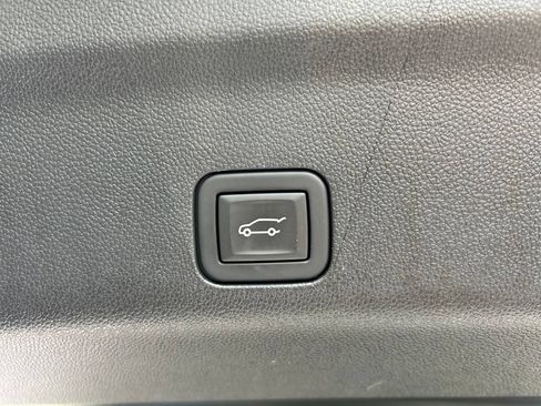 Used 2024 GMC Yukon Denali AWD/4WD image 49