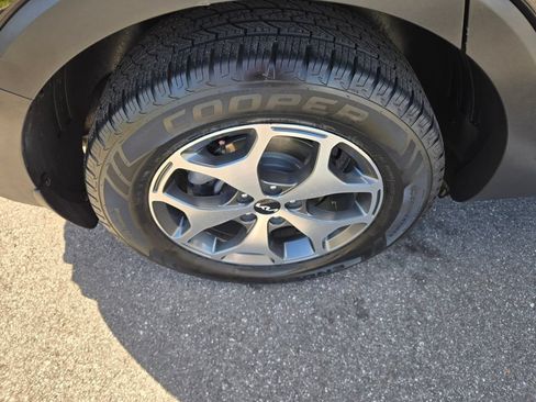 Used 2022 Kia Telluride EX FWD image 12