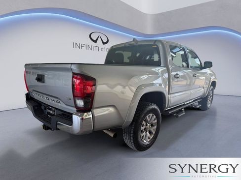 Used 2019 Toyota Tacoma SR5 RWD image 5