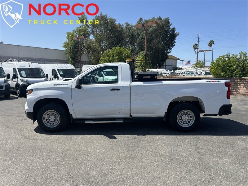 Used 2022 Chevrolet Silverado 1500 W/T w/ WT Value Package AWD/4WD image 5