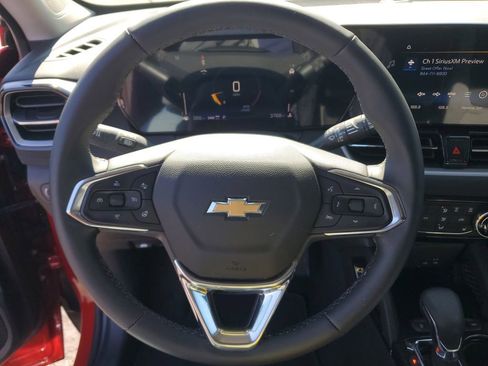 Used 2026 Chevrolet TrailBlazer LT w/ LT Cold Weather Package AWD/4WD image 15