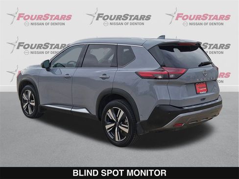 Used 2023 Nissan Rogue SL w/ SL Premium Package image 7