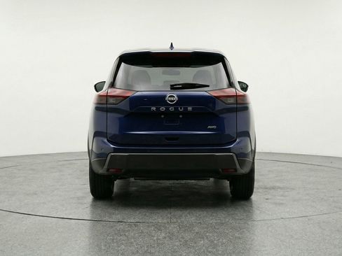 Used 2025 Nissan Rogue SV image 6