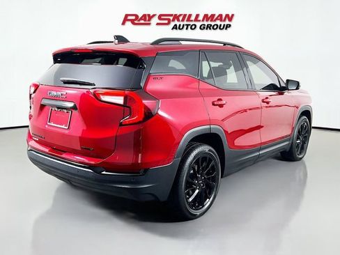 Used 2023 GMC Terrain SLT w/ Infotainment Package II image 7