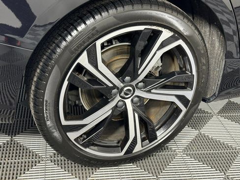 New 2024 Volvo S60 B5 Plus w/ Climate Package image 7