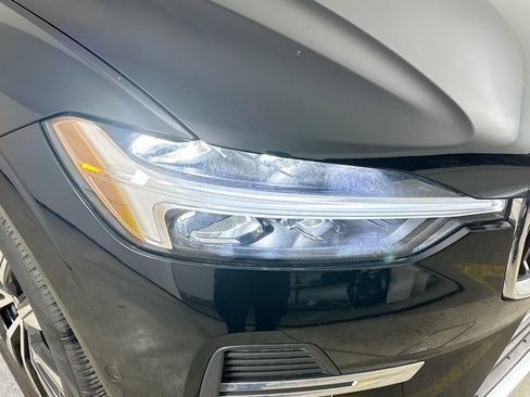Used 2023 Volvo XC60 B5 Plus w/ Protection Package AWD/4WD image 9
