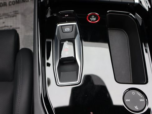 Used 2023 Audi RS e-tron GT w/ Carbon Performance Package AWD/4WD image 17