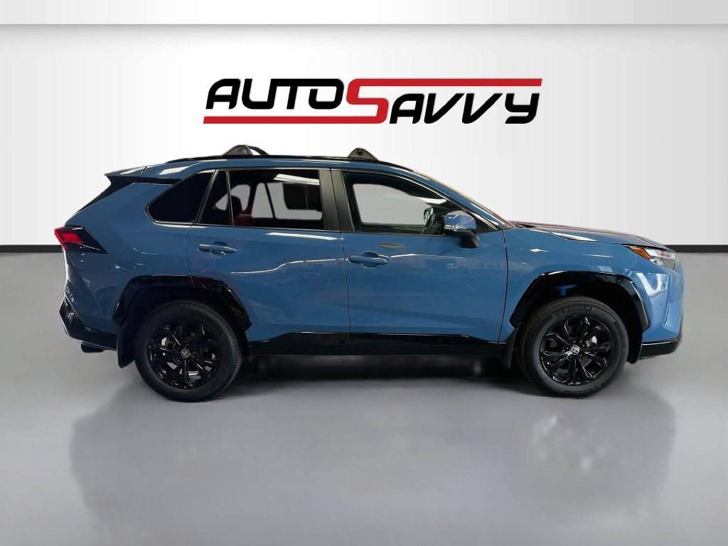 Used 2024 Toyota RAV4 SE AWD/4WD image 8