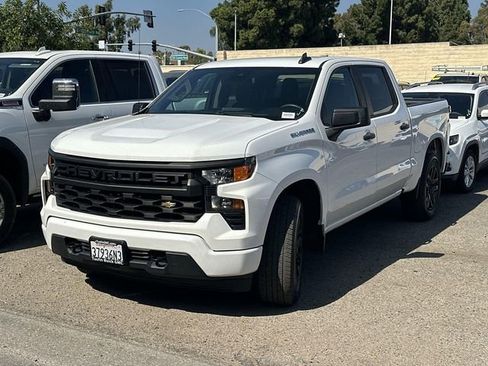 Used 2022 Chevrolet Silverado 1500 Custom image 3