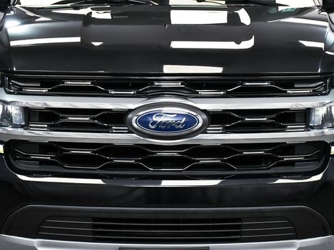 Used 2023 Ford Expedition Limited AWD/4WD image 76