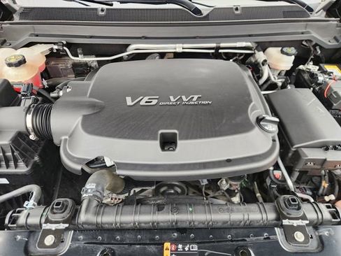 Used 2022 Chevrolet Colorado LT w/ Luxury Package image 29