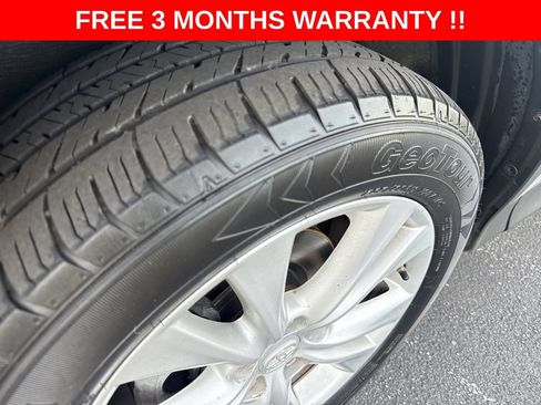 Used 2013 Toyota RAV4 Limited AWD/4WD image 39