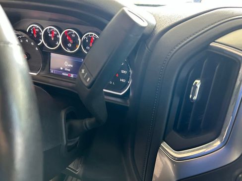 Used 2021 Chevrolet Silverado 1500 RST w/ Redline Edition AWD/4WD image 9