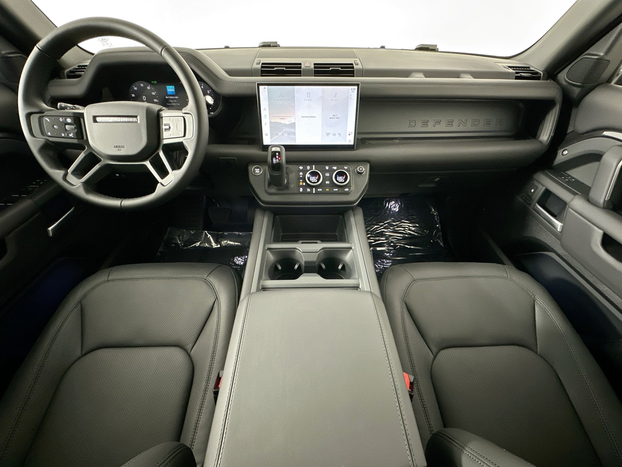 Certified 2025 Land Rover Defender 110 S AWD/4WD image 21