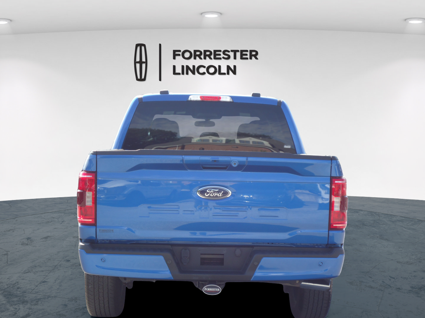 Used 2021 Ford F150 XLT w/ Equipment Group 302A High AWD/4WD image 4