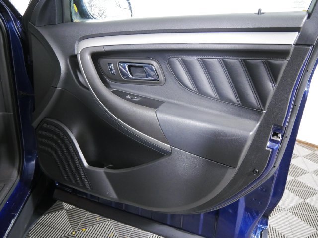 Used 2016 Ford Taurus SEL FWD image 10