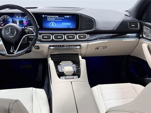 New 2026 Mercedes-Benz GLE 580 4MATIC image 6