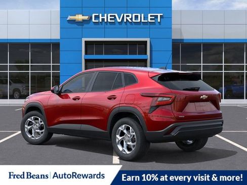 New 2026 Chevrolet Trax LS w/ LS Convenience Package image 3