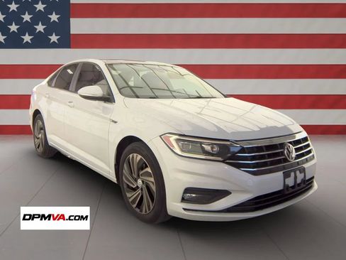 Used 2019 Volkswagen Jetta SEL Premium FWD image 2
