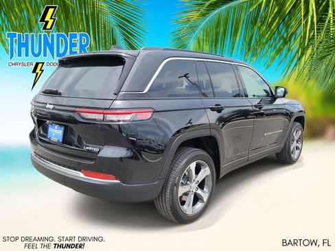 New 2025 Jeep Grand Cherokee Limited w/ Trailer Tow Package image 4