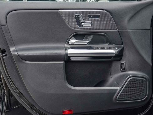 Certified 2023 Mercedes-Benz GLA 250 image 21