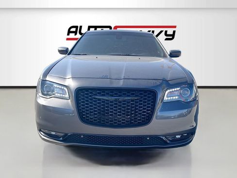 Used 2022 Chrysler 300 S image 2