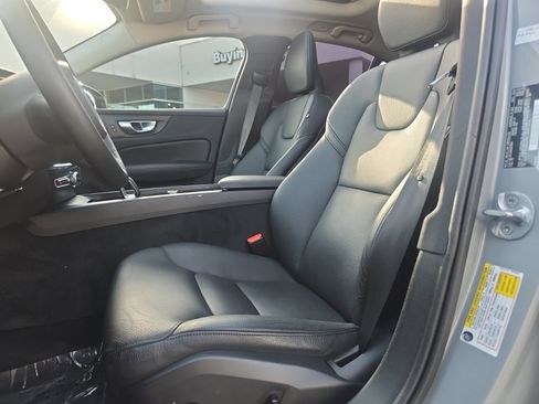 Used 2024 Volvo S60 B5 Plus w/ Climate Package AWD/4WD image 9