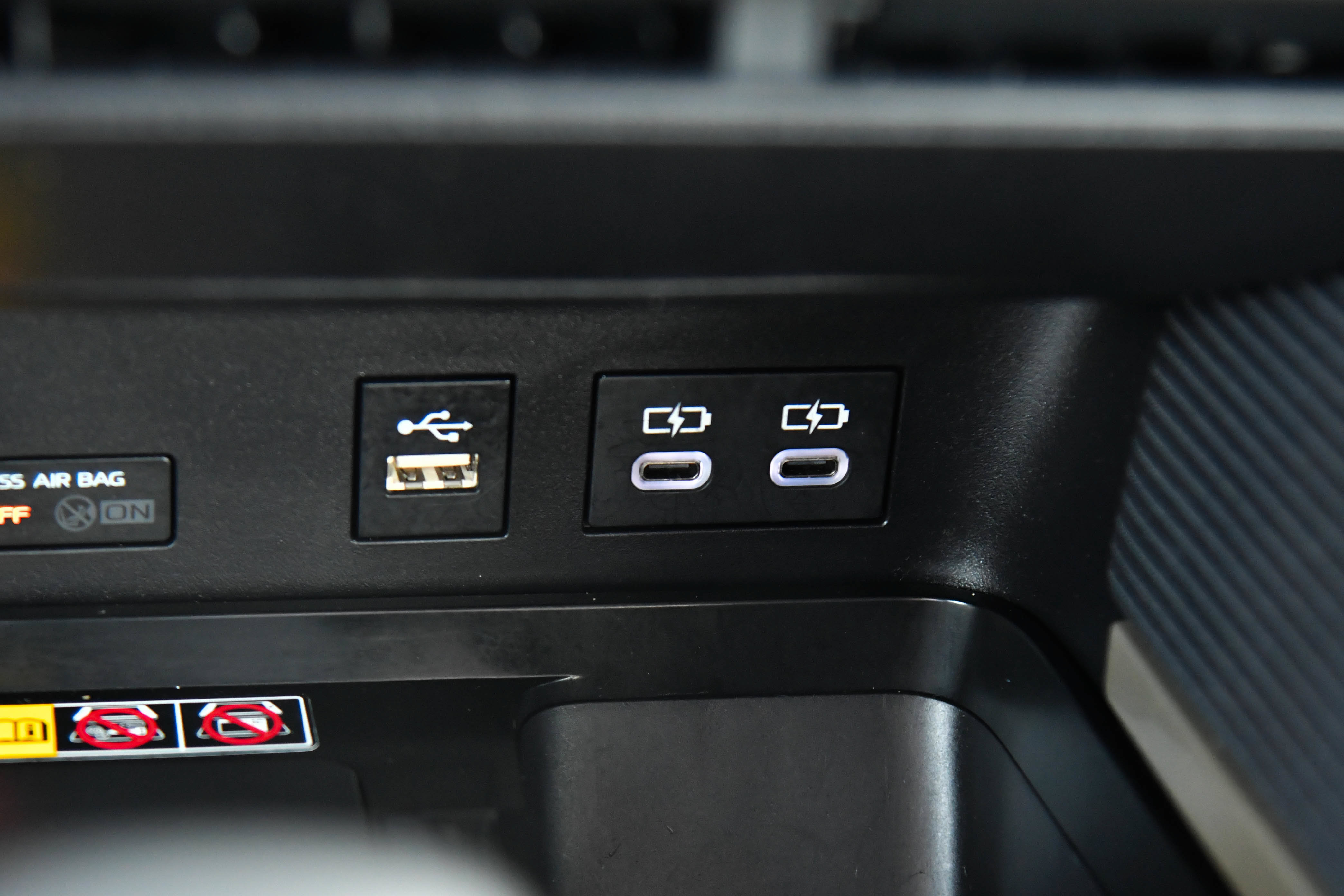 Used 2025 Toyota Camry SE FWD image 27
