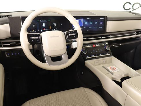 Certified 2025 Hyundai Santa Fe SEL FWD image 2