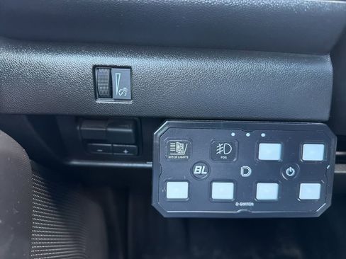 Used 2024 Chevrolet Colorado Trail Boss w/ Advanced Trailering Package AWD/4WD image 19