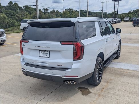 New 2026 GMC Yukon XL Denali w/ Advanced Technology Package AWD/4WD image 7