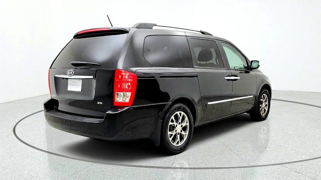 Used 2014 Kia Sedona EX FWD image 5