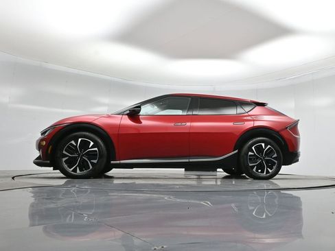 Used 2022 Kia EV6 Wind image 8
