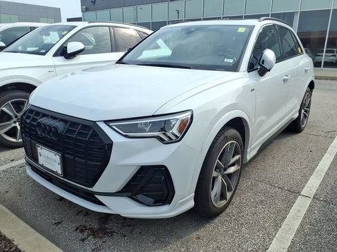 Used 2024 Audi Q3 2.0T Premium AWD/4WD image 1