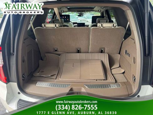 Used 2025 GMC Yukon Denali w/ Denali Reserve Package AWD/4WD image 29