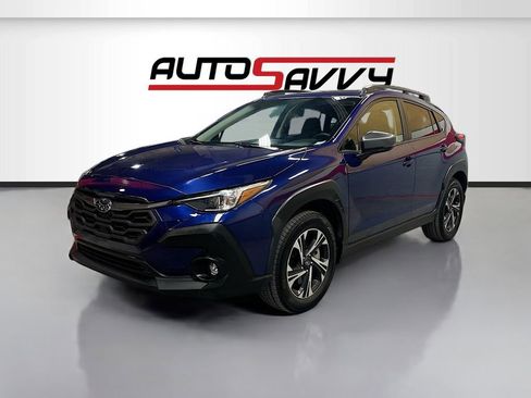 Used 2024 Subaru Crosstrek 2.0i Premium AWD/4WD image 3