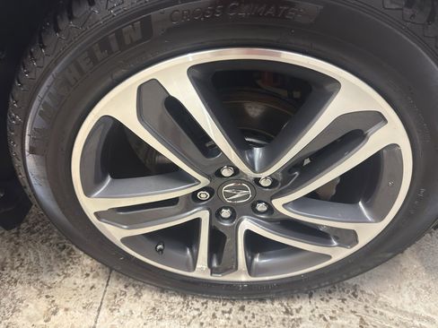 Used 2017 Acura MDX SH-AWD image 36