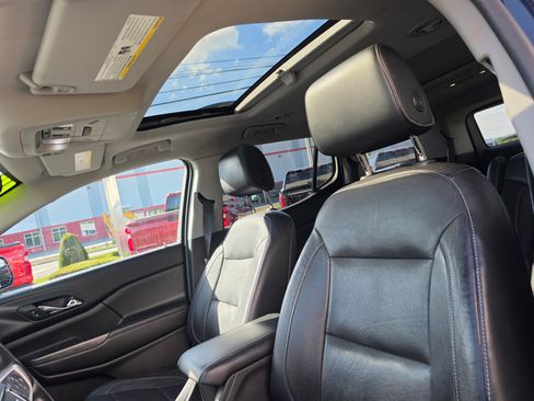 Used 2018 GMC Acadia SLT AWD/4WD image 9