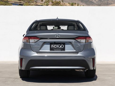 Used 2020 Toyota Corolla LE w/ Carpet Mat Package (TMS) FWD image 6