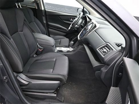 Used 2024 Subaru Ascent Premium w/ Convenience Package image 10