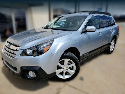 Used 2013 Subaru Outback 2.5i Premium w/ All-Weather Pkg AWD/4WD image 5